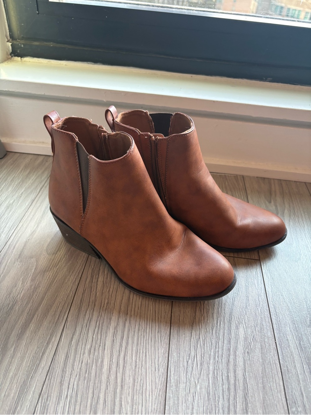 Dr Scholls booties size 8 W